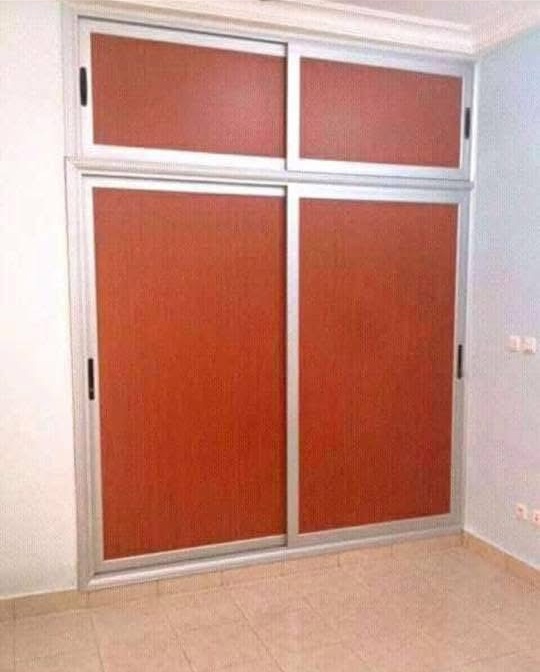 Fenêtre en aluminium coulissante